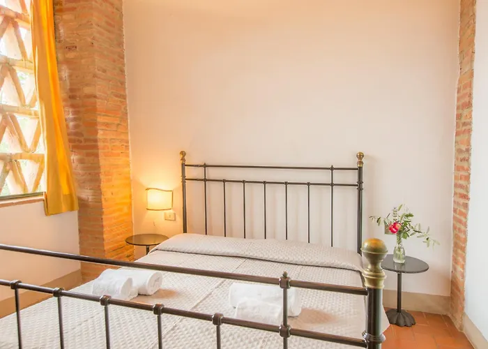 Podere San Giorgio * פאלאיה